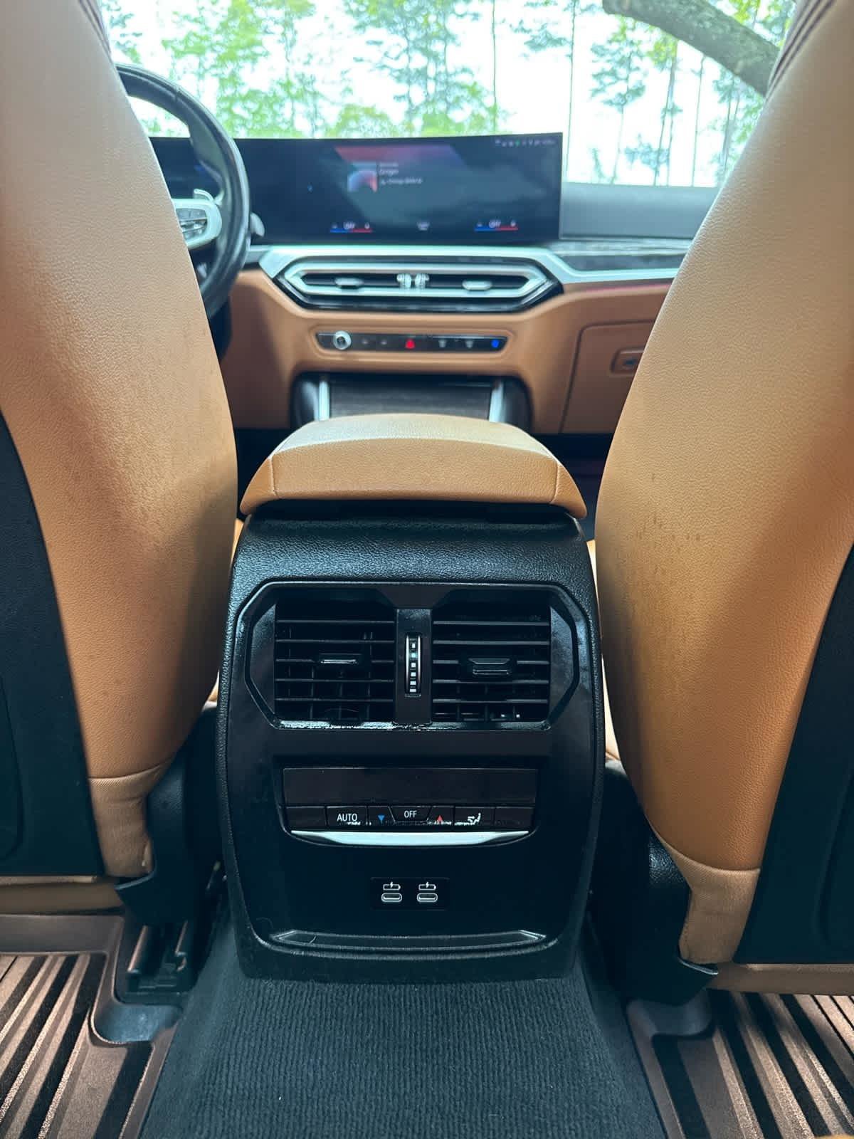 Used 2023 BMW 330i Sedan w/ M Sport Package RWD image 13