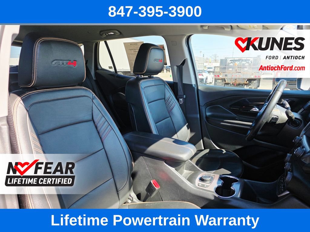 Used 2023 GMC Terrain AT4 image 33