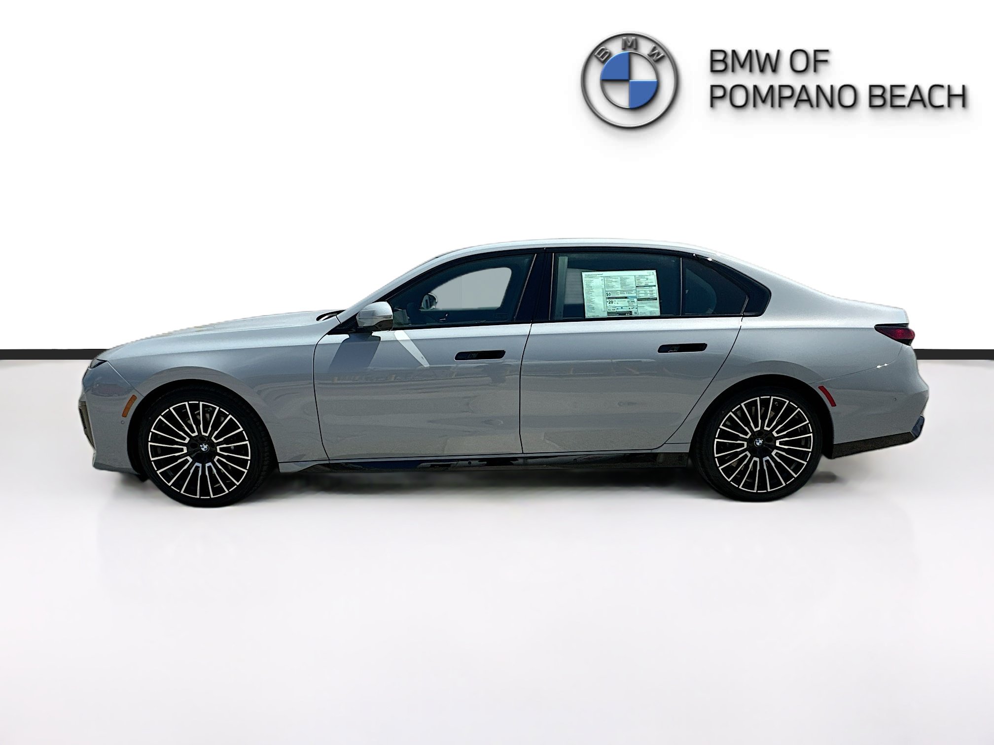 New 2026 BMW 760i xDrive w/ Executive Package AWD/4WD image 4