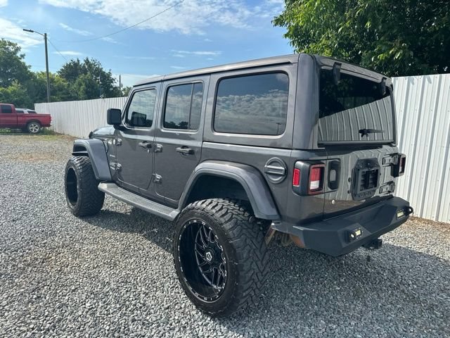 Used 2018 Jeep Wrangler Unlimited Sahara AWD/4WD image 3