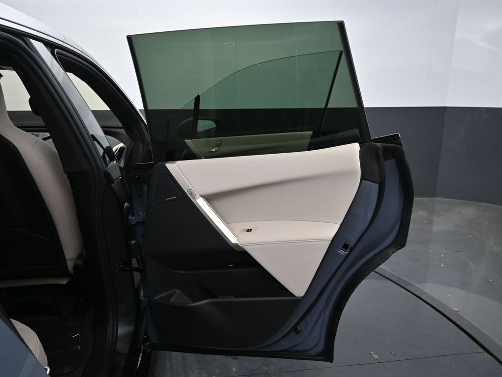 Certified 2026 BMW iX xDrive45 w/ Premium Package image 20