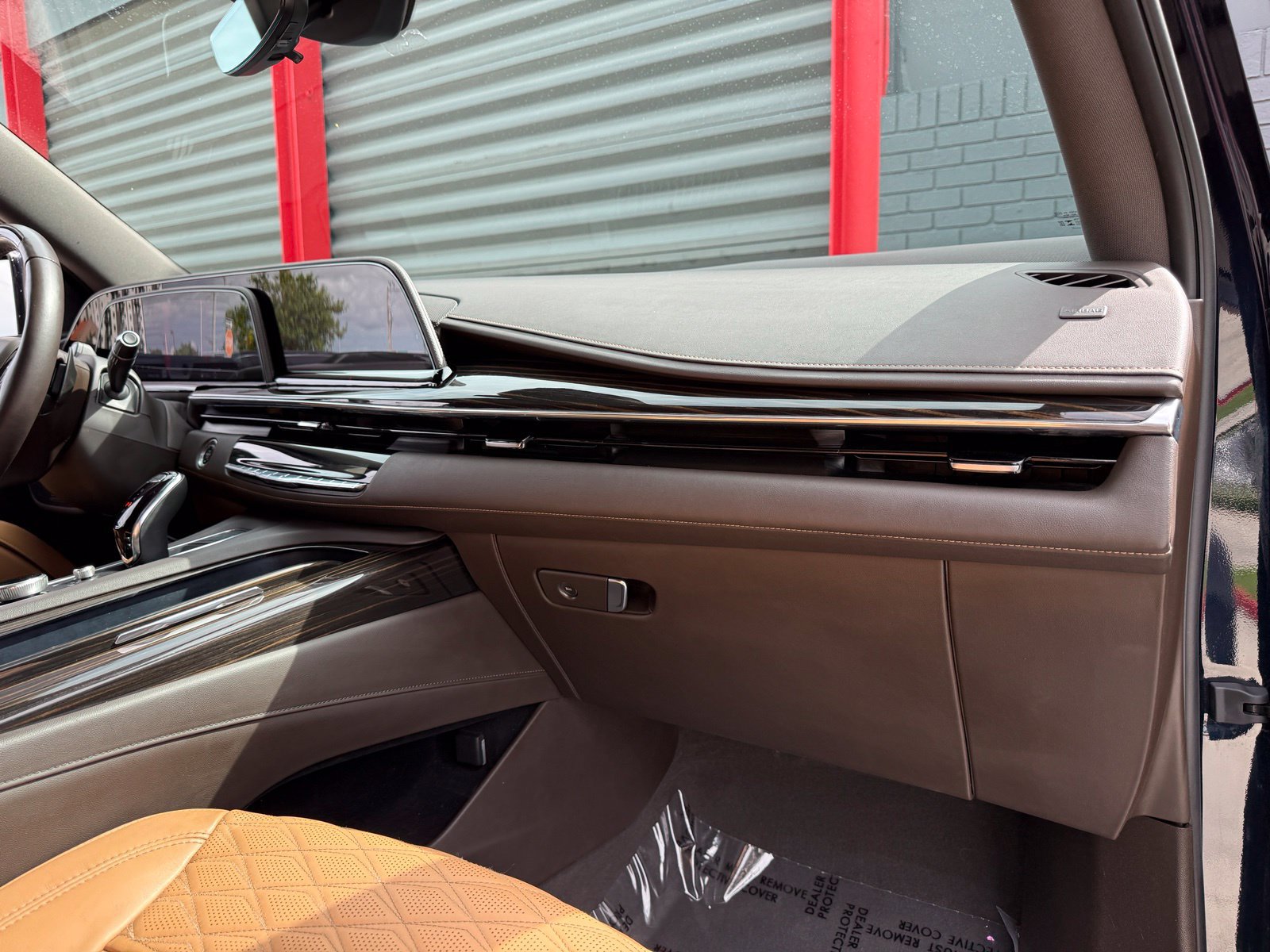 Used 2024 Cadillac Escalade ESV Sport AWD/4WD image 43