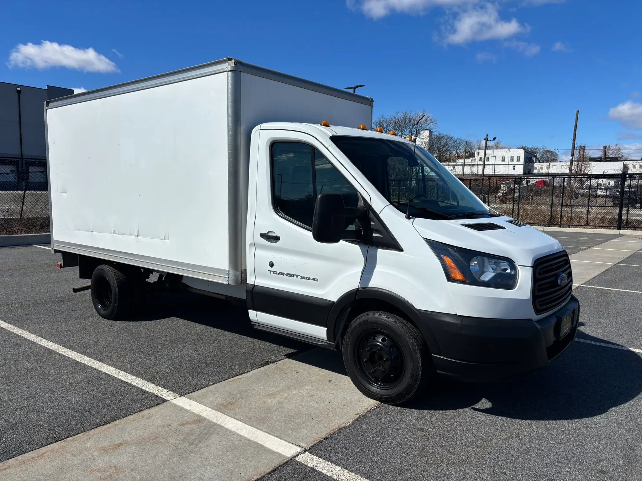 Used 2019 Ford Transit 350 350 HD Cab & Chassis 2D image 10