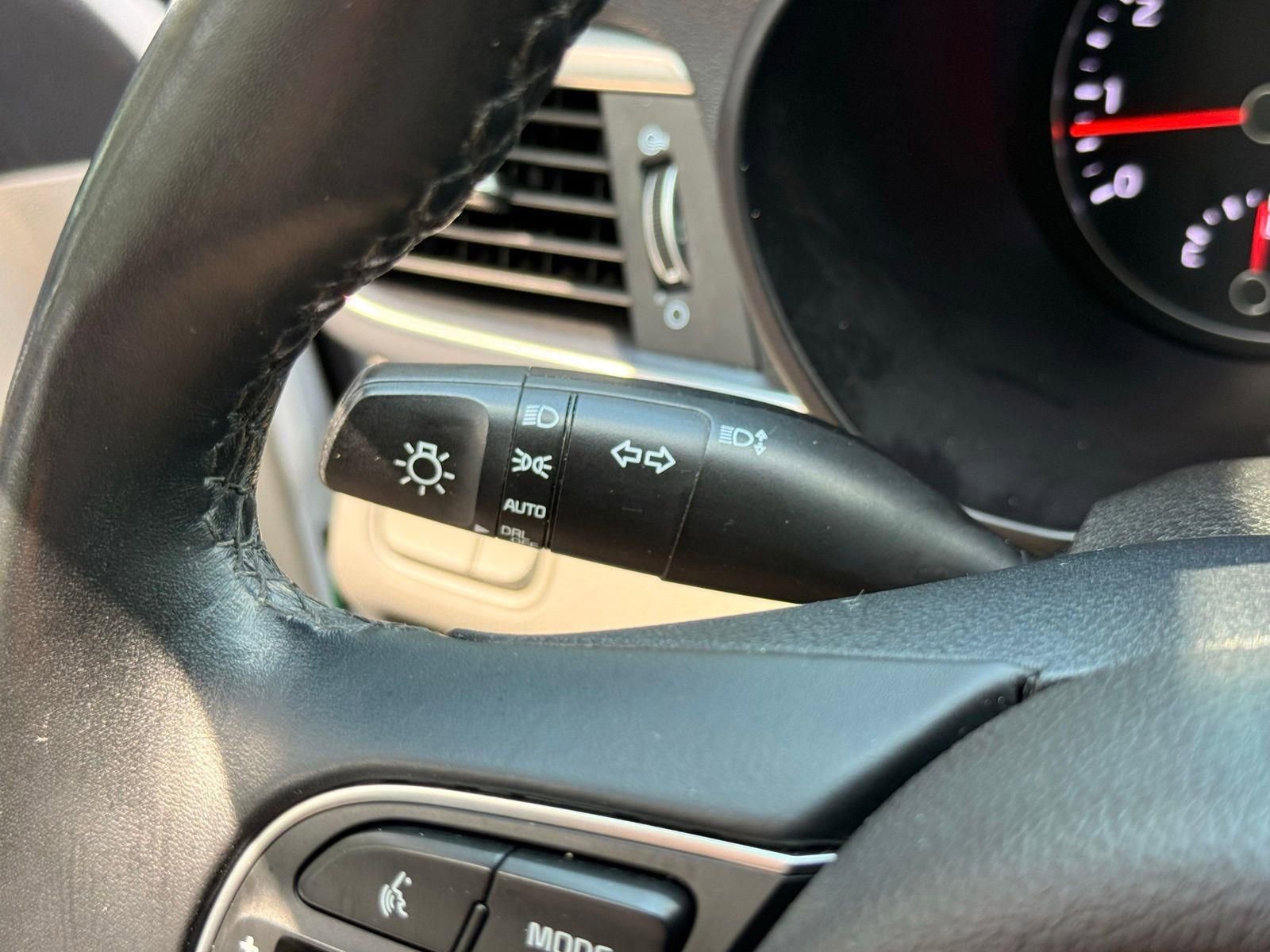 Used 2016 Kia Optima EX FWD image 41