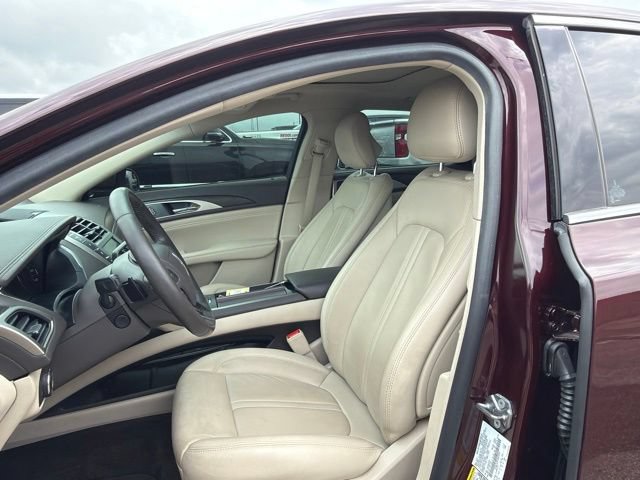 Used 2018 Lincoln MKZ Select w/ Technology Package FWD image 10