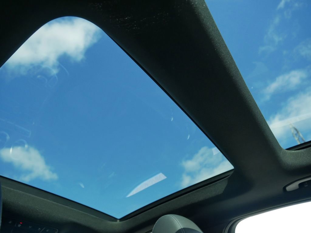 Used 2020 Mercedes-Benz C 300 4MATIC Sedan image 21