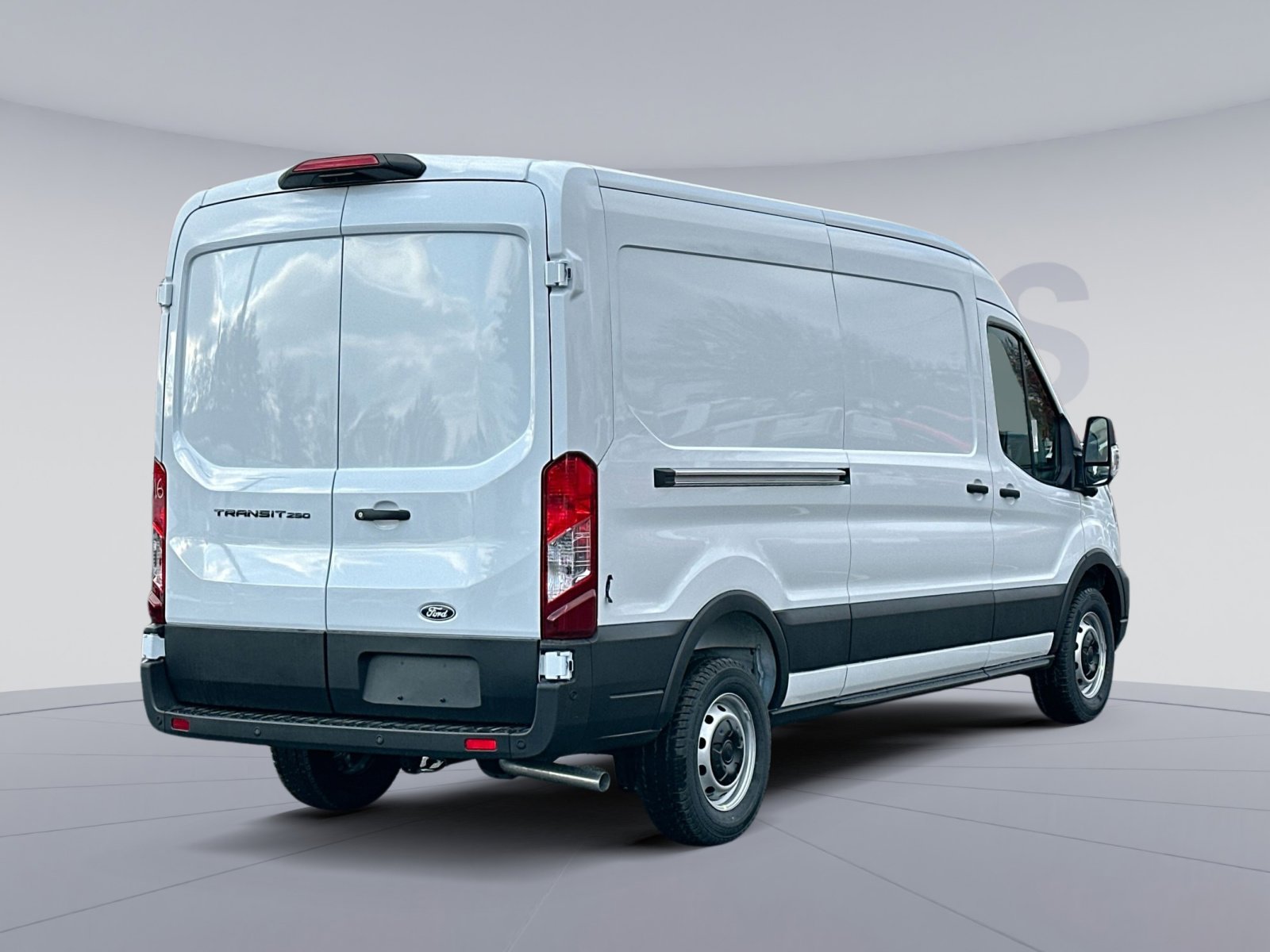New 2026 Ford Transit 250 148 Medium Roof w/ Load Area Protection Package RWD image 7
