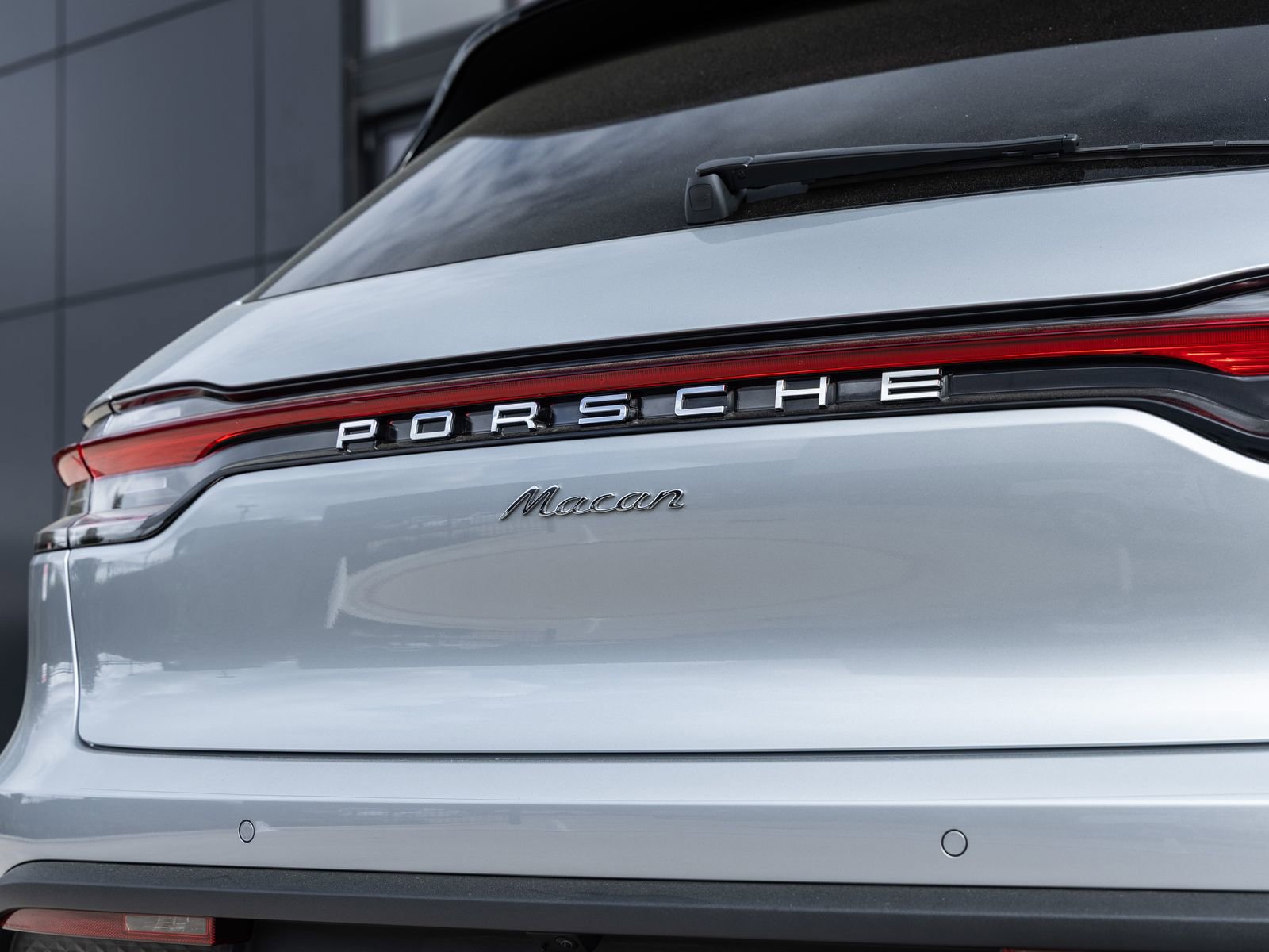 Used 2026 Porsche Macan image 15