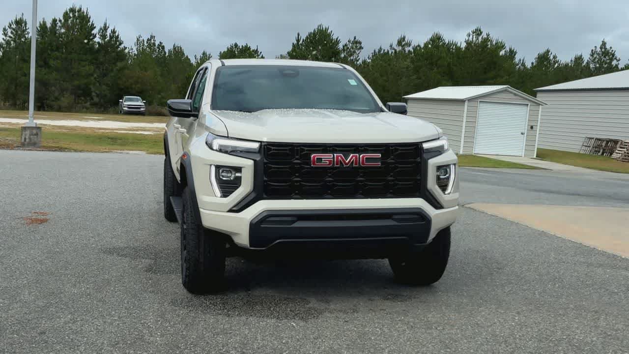New 2026 GMC Canyon Elevation RWD image 3