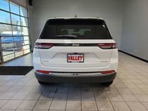 New 2026 Jeep Grand Cherokee Laredo X image 5