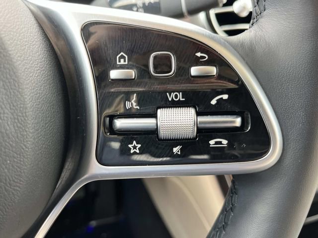 Used 2021 Mercedes-Benz GLC 300 4MATIC image 35