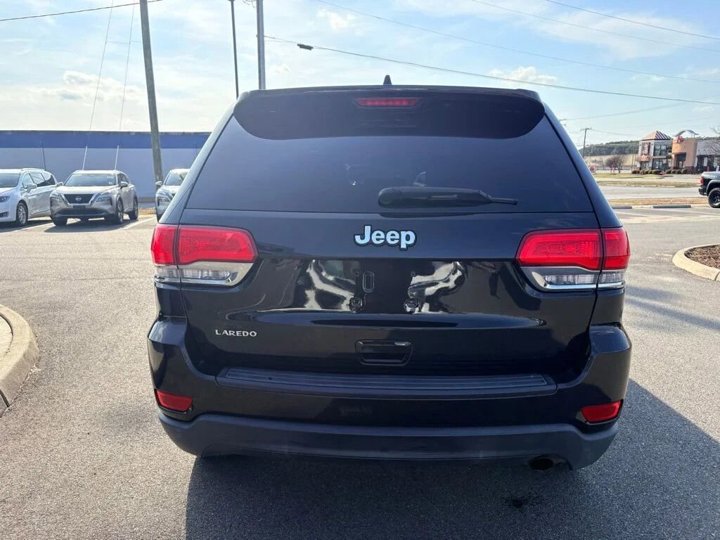 Used 2016 Jeep Grand Cherokee Laredo w/ Quick Order Package 23E RWD image 5