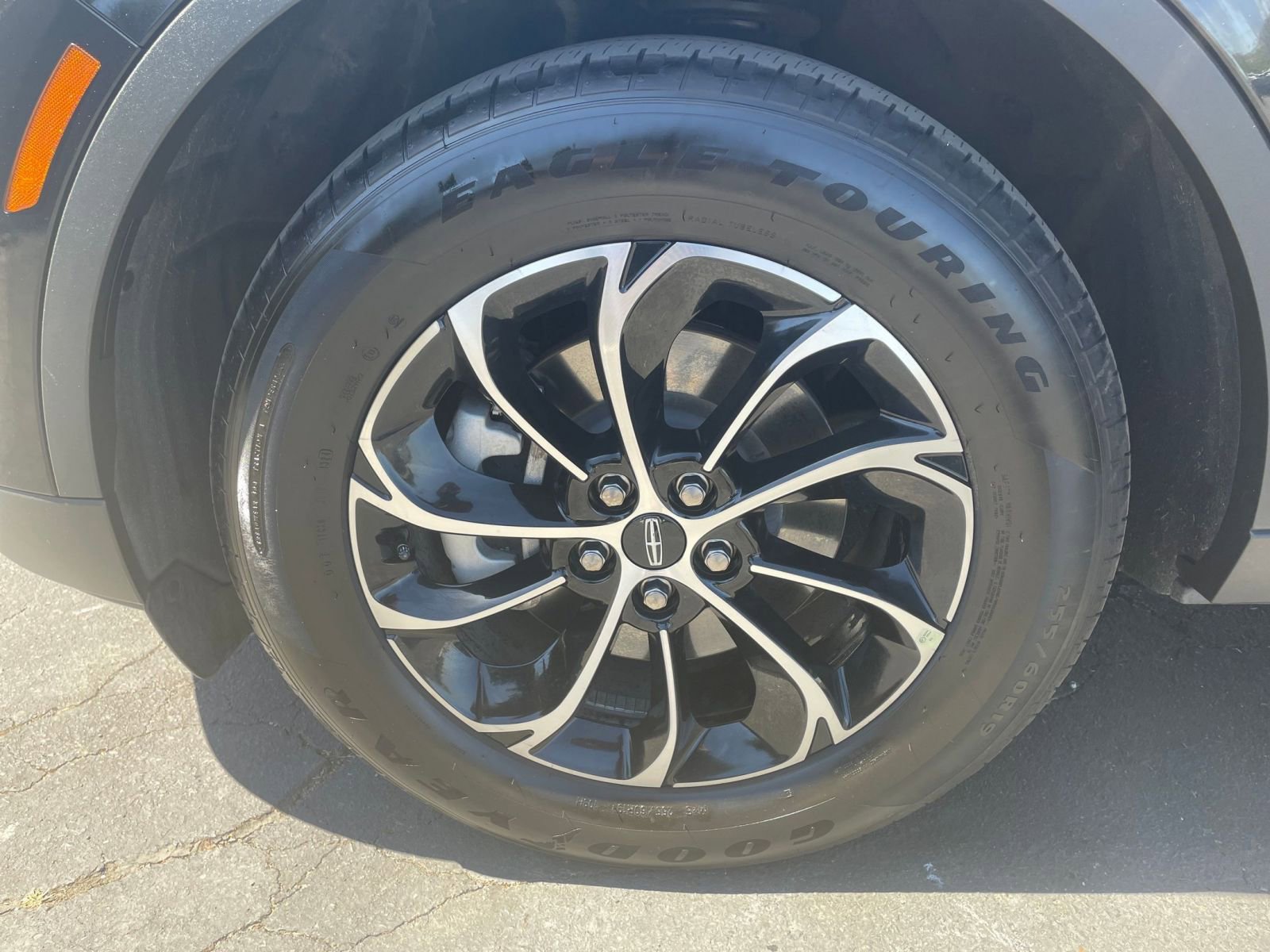 Used 2024 Lincoln Nautilus Premier image 55