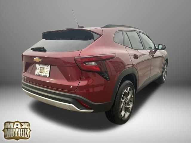 Used 2025 Chevrolet Trax LT w/ LT Convenience Package image 6