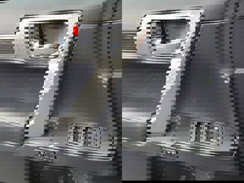 Used 2023 Lexus GX 460 Premium w/ Accessory Package image 32