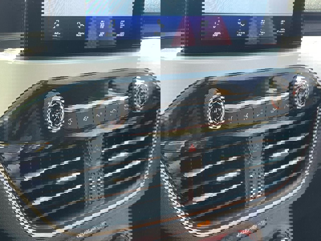 Used 2021 Ford Escape SE image 10