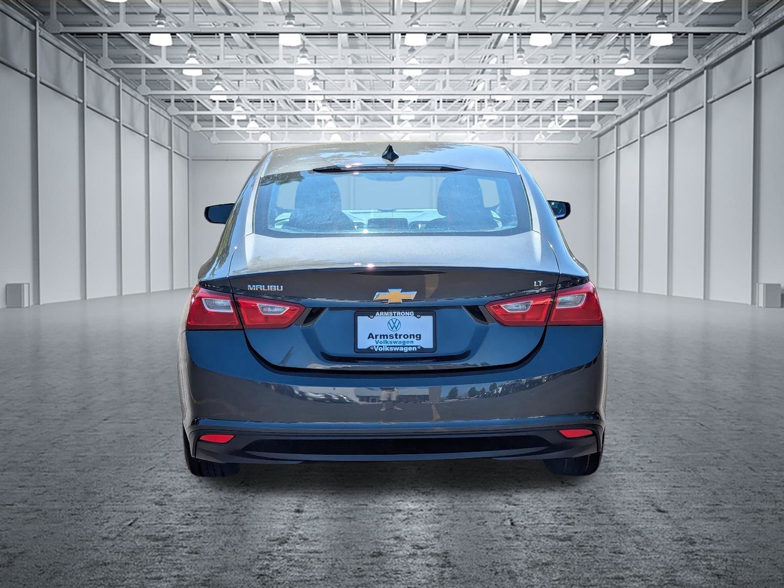 Used 2016 Chevrolet Malibu LT FWD image 4