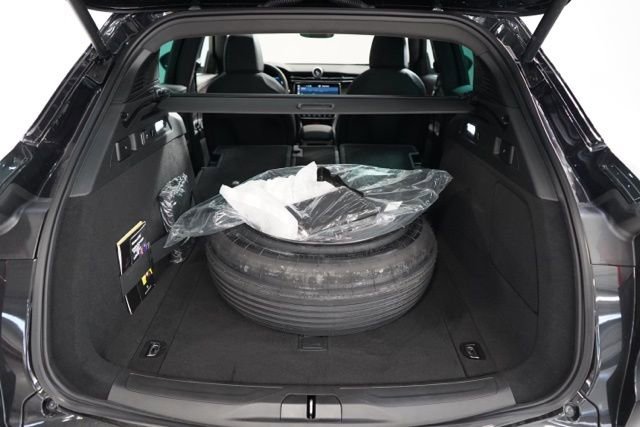 Used 2025 Maserati Grecale GT AWD/4WD image 33