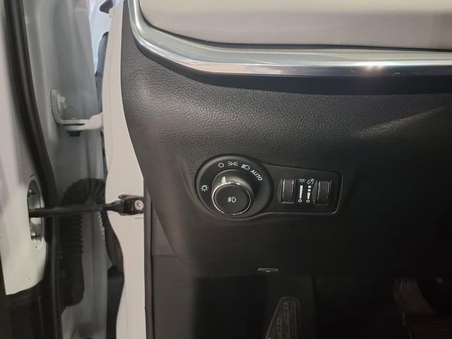 Used 2023 Jeep Compass Limited AWD/4WD image 18