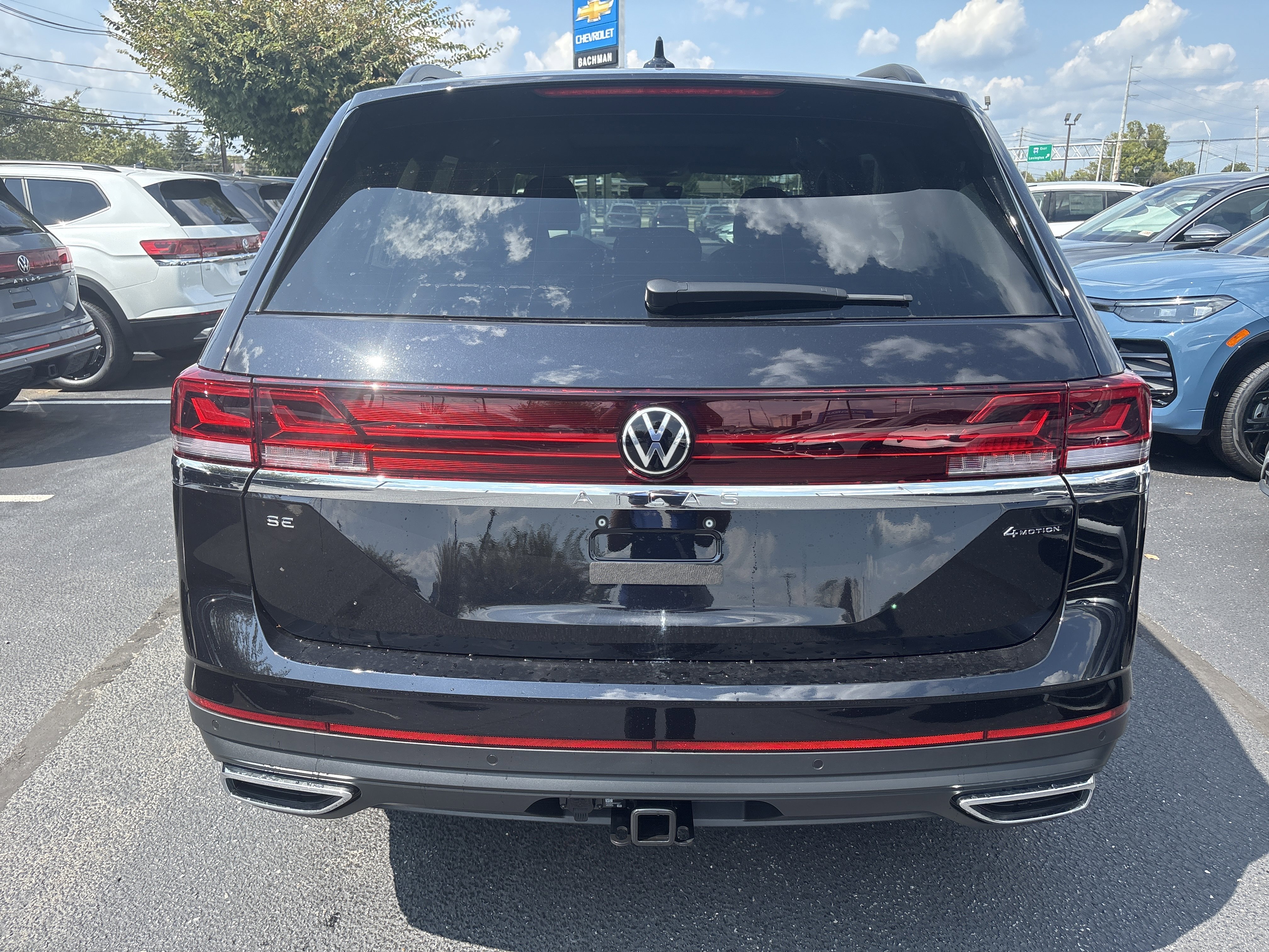 New 2026 Volkswagen Atlas SE image 6