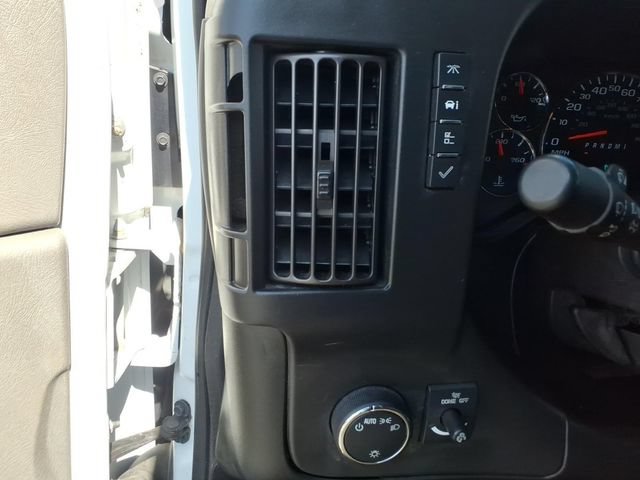 Used 2023 Chevrolet Express 3500 w/ Driver Convenience Package RWD image 24
