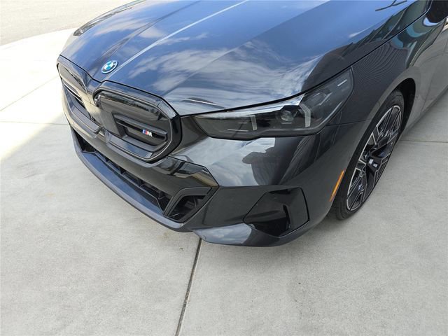 Used 2025 BMW i5 M60 w/ Premium Package AWD/4WD image 11