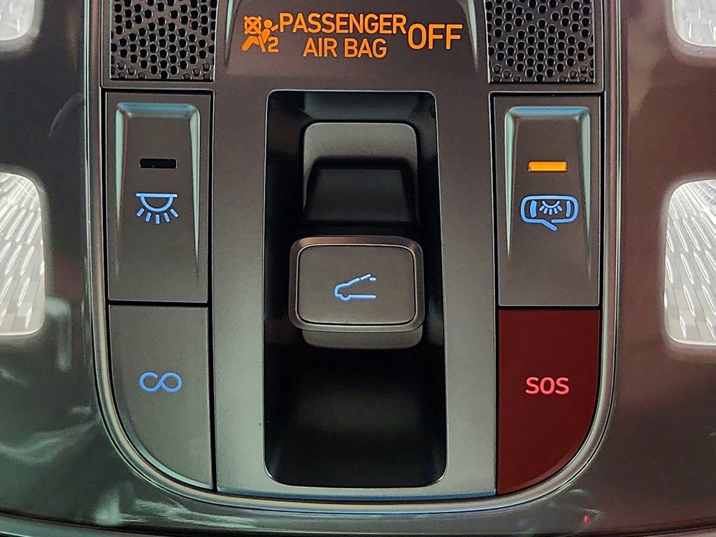 Used 2023 Genesis GV70 3.5T Sport w/ Sport Prestige Package image 41