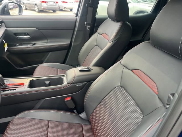 New 2026 Nissan Kicks SR image 8