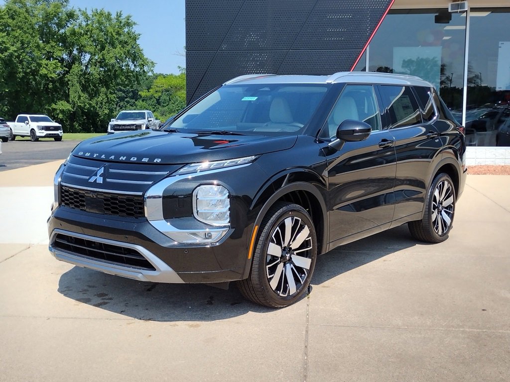 New 2025 Mitsubishi Outlander SEL