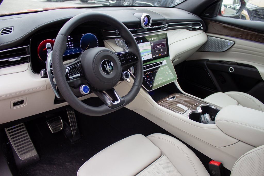 New 2026 Maserati Grecale Modena image 11