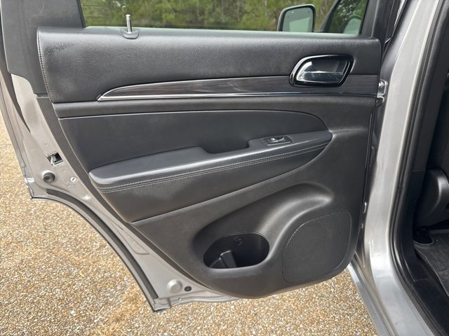 Used 2019 Jeep Grand Cherokee Overland image 12