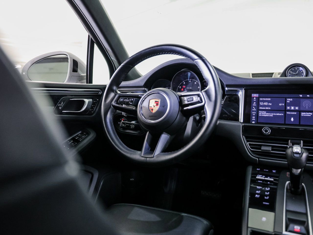 Certified 2023 Porsche Macan image 26