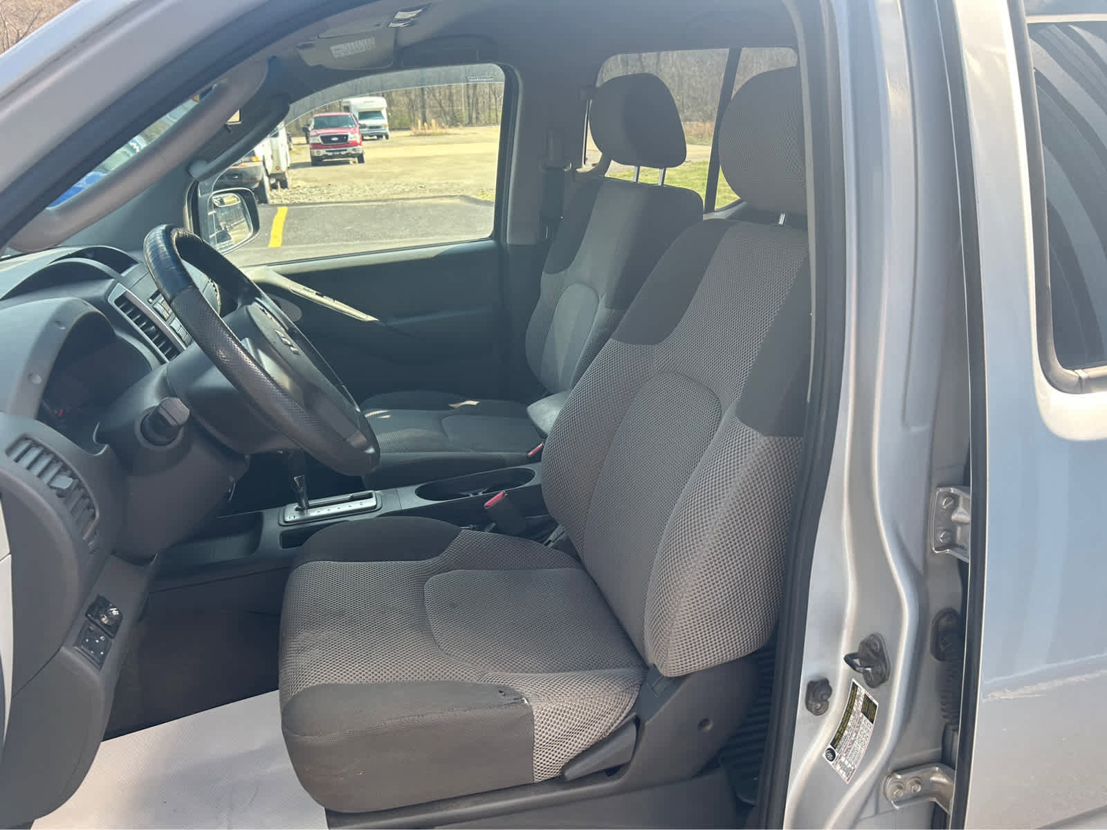 Used 2009 Suzuki Equator Sport image 10