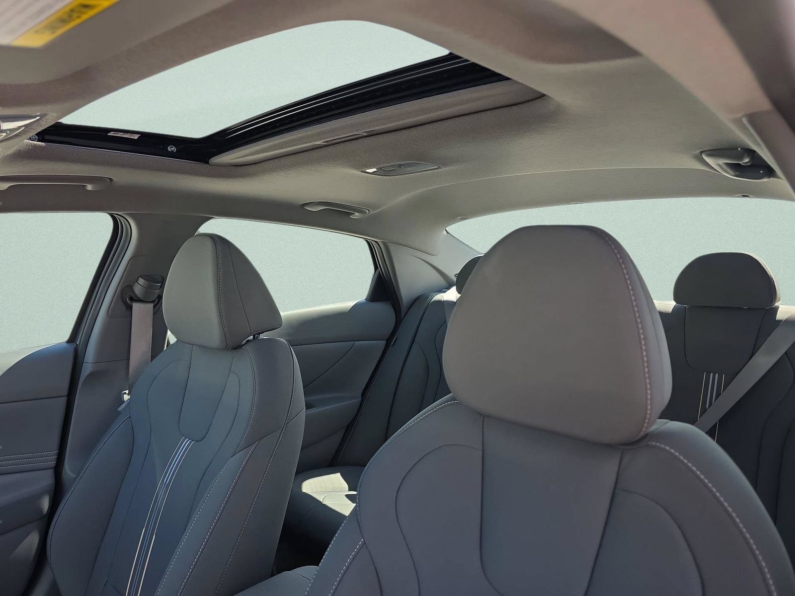 New 2026 Hyundai Elantra SEL Sport Premium FWD image 18