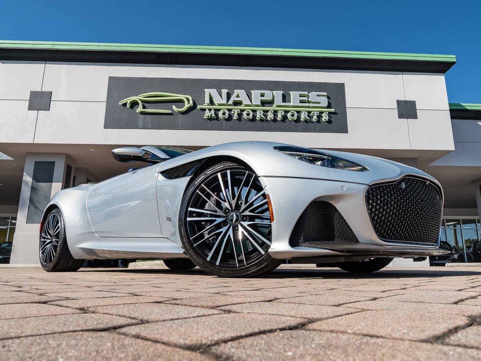 Used 2020 Aston Martin DBS Superleggera Volante image 12