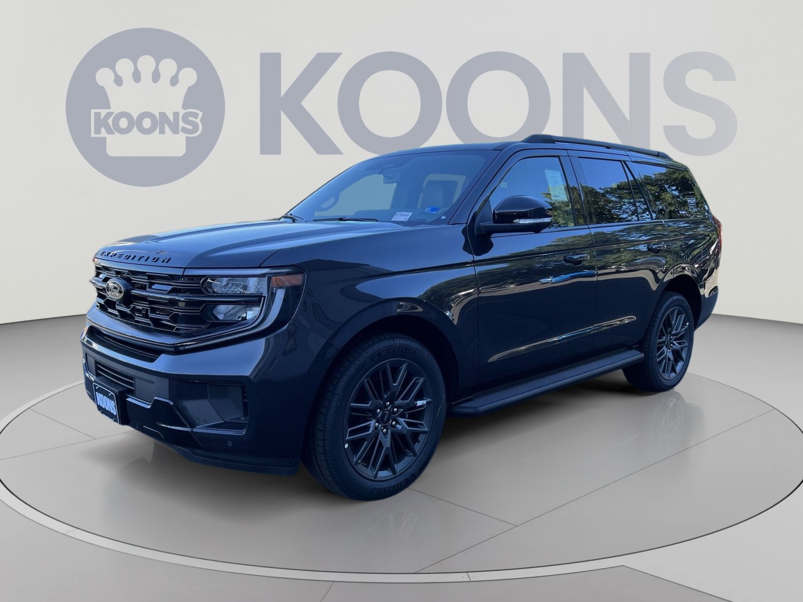 New 2026 Ford Expedition Platinum w/ Stealth Appearance Package AWD/4WD image 5
