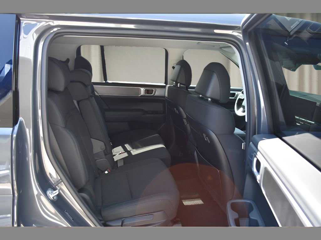 New 2026 Hyundai Santa Fe SE image 16