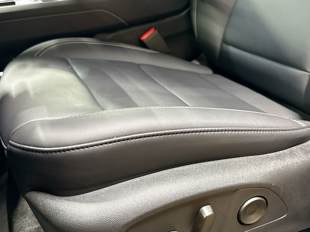 New 2025 GMC Acadia Elevation w/ Elevation Premium Package image 19