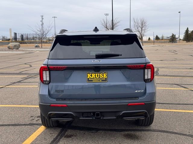 Used 2025 Ford Explorer ST-Line w/ ST-Line Street Pack image 32