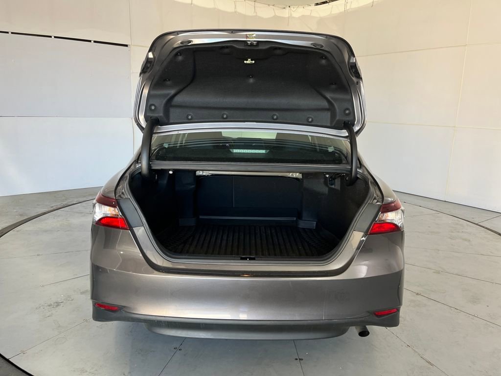 Used 2023 Toyota Camry LE image 13