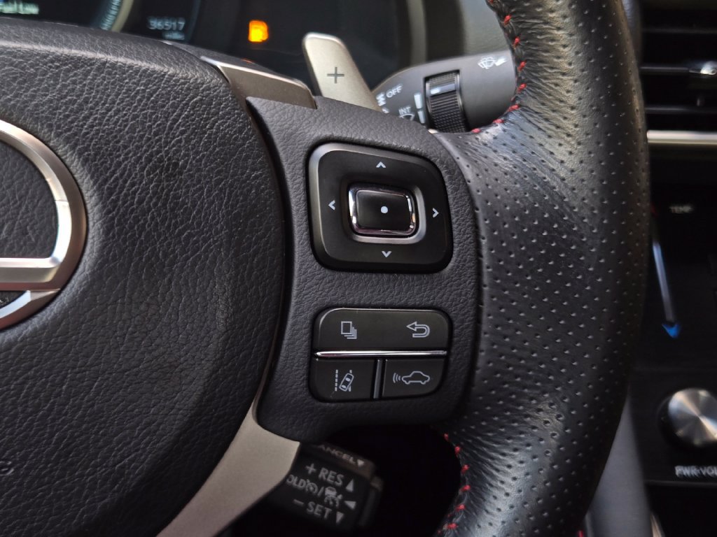 Used 2017 Lexus IS 200t F Sport w/ F Sport Package RWD image 26