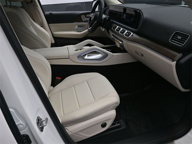 New 2026 Mercedes-Benz GLS 450 4MATIC image 33
