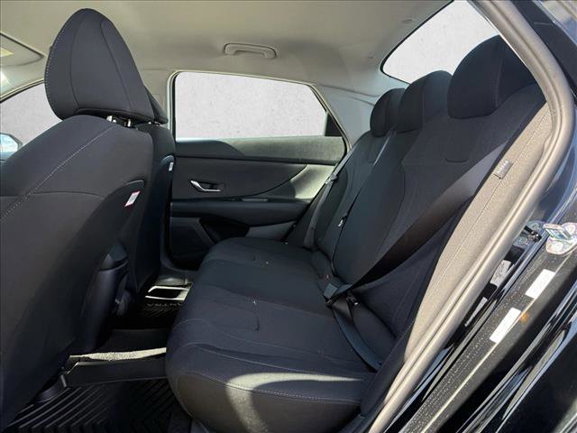 New 2026 Hyundai Elantra SE image 12