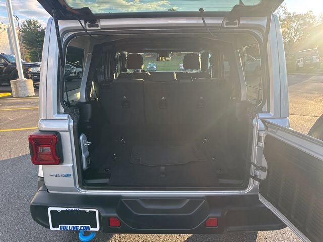 Used 2024 Jeep Wrangler Unlimited Sahara image 9