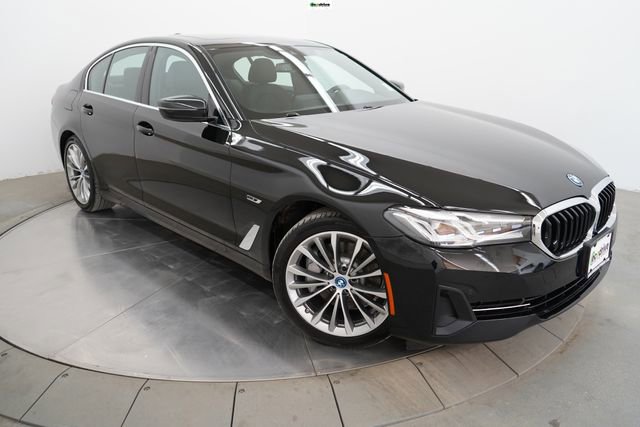 Used 2023 BMW 530e xDrive w/ Convenience Package image 1