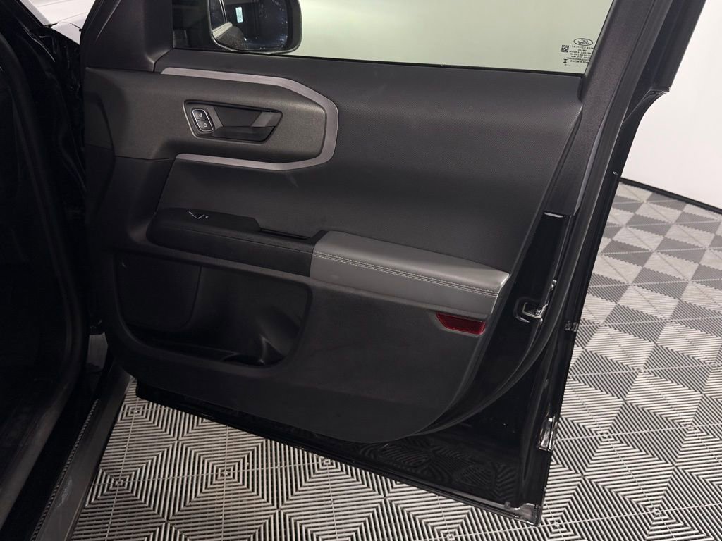Used 2025 Ford Bronco Sport Badlands image 34