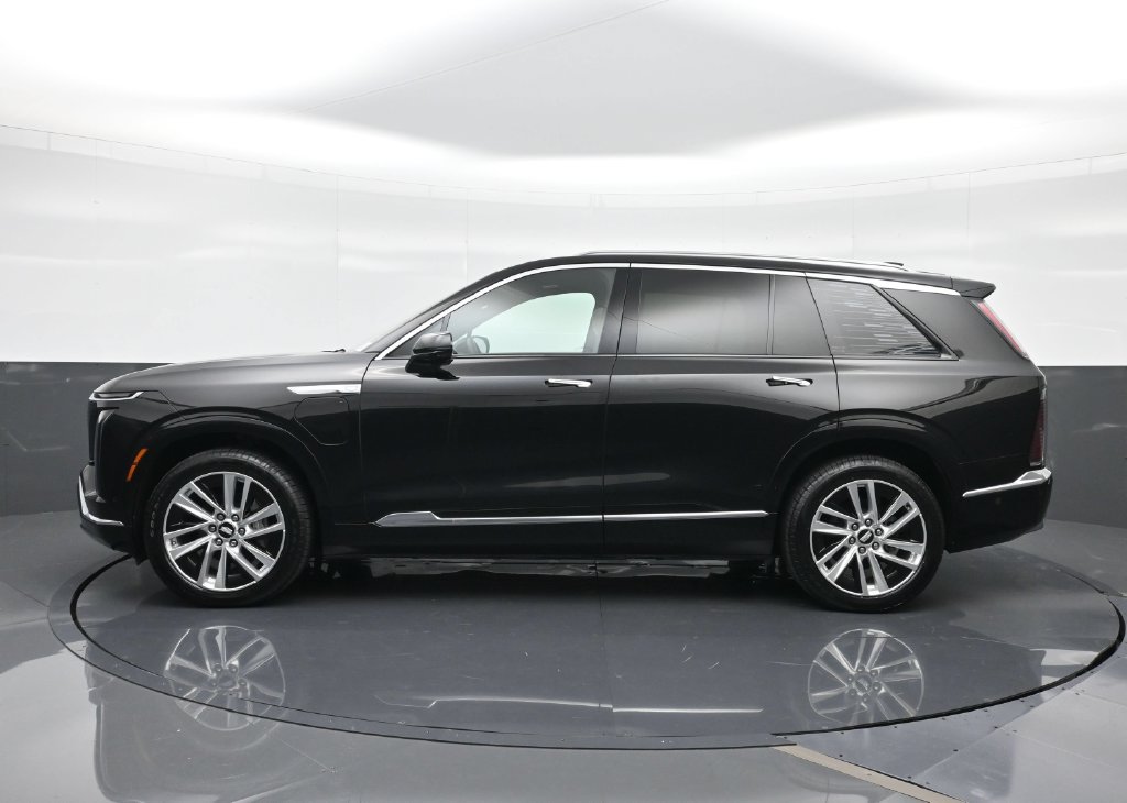 Certified 2026 Cadillac Vistiq Luxury AWD/4WD image 5