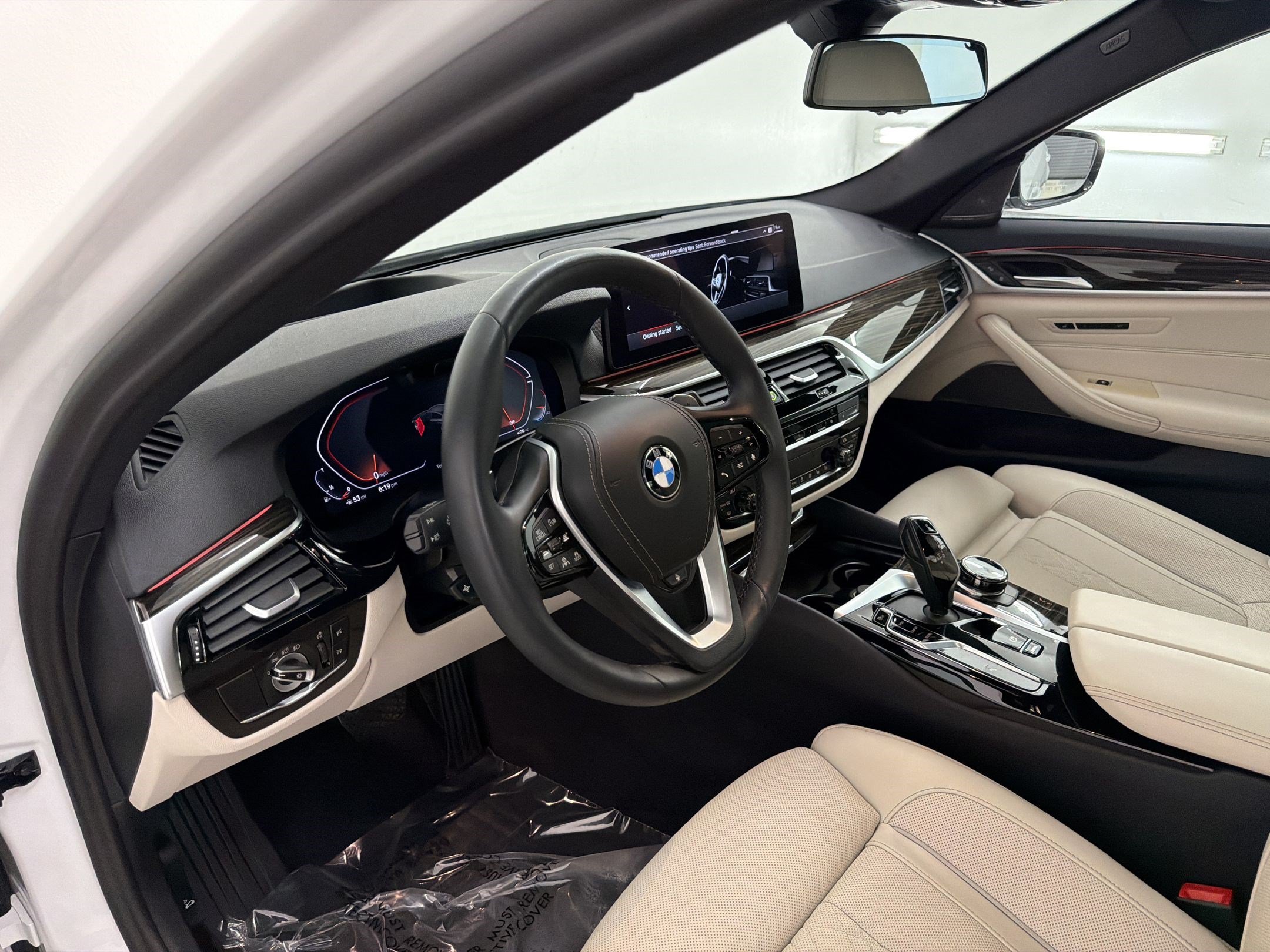 Used 2023 BMW 540i w/ Executive Package RWD image 4