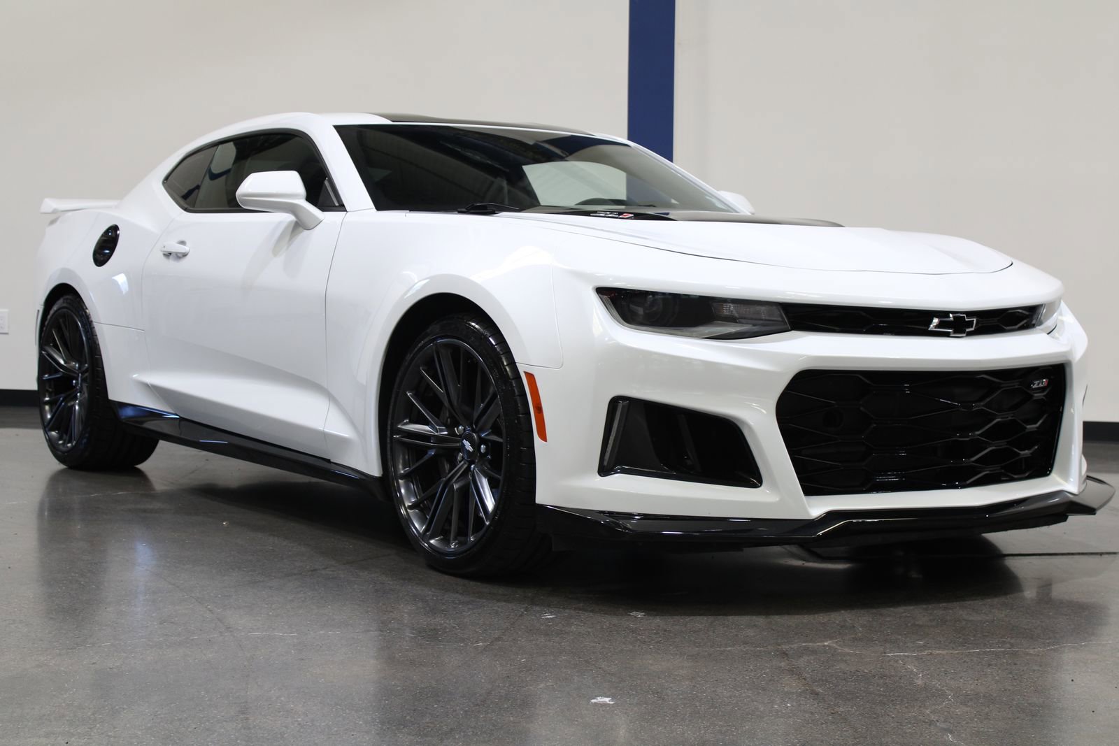 Used 2017 Chevrolet Camaro ZL1 RWD image 3