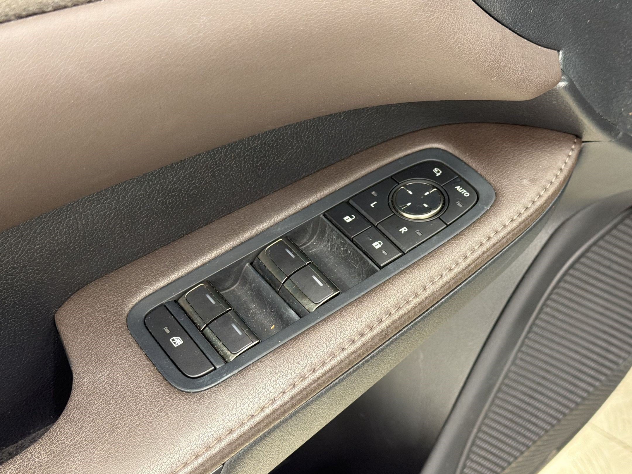 Used 2023 Lexus RX 350 AWD w/ Cold Area Package image 13